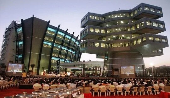 Hyderabad to Bangalore Cab (1)